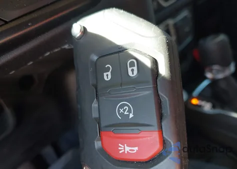 2025 Jeep Gladiator High Tide z USA, uszkodzony, nr VIN 1C6PJTAG2SL539592